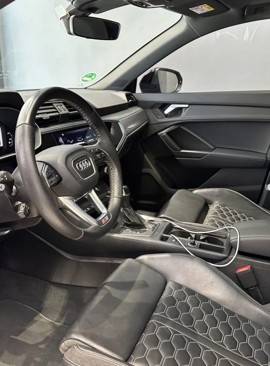 Audi Q3 Sline sportback 2023 — photo 4