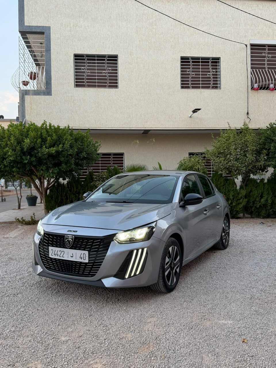 Peugeot 208 2024 — photo 3