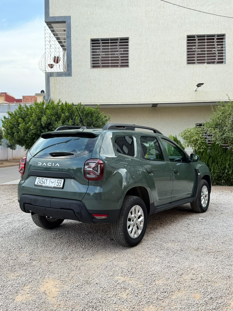 Dacia DUSTER 2024 — photo 2