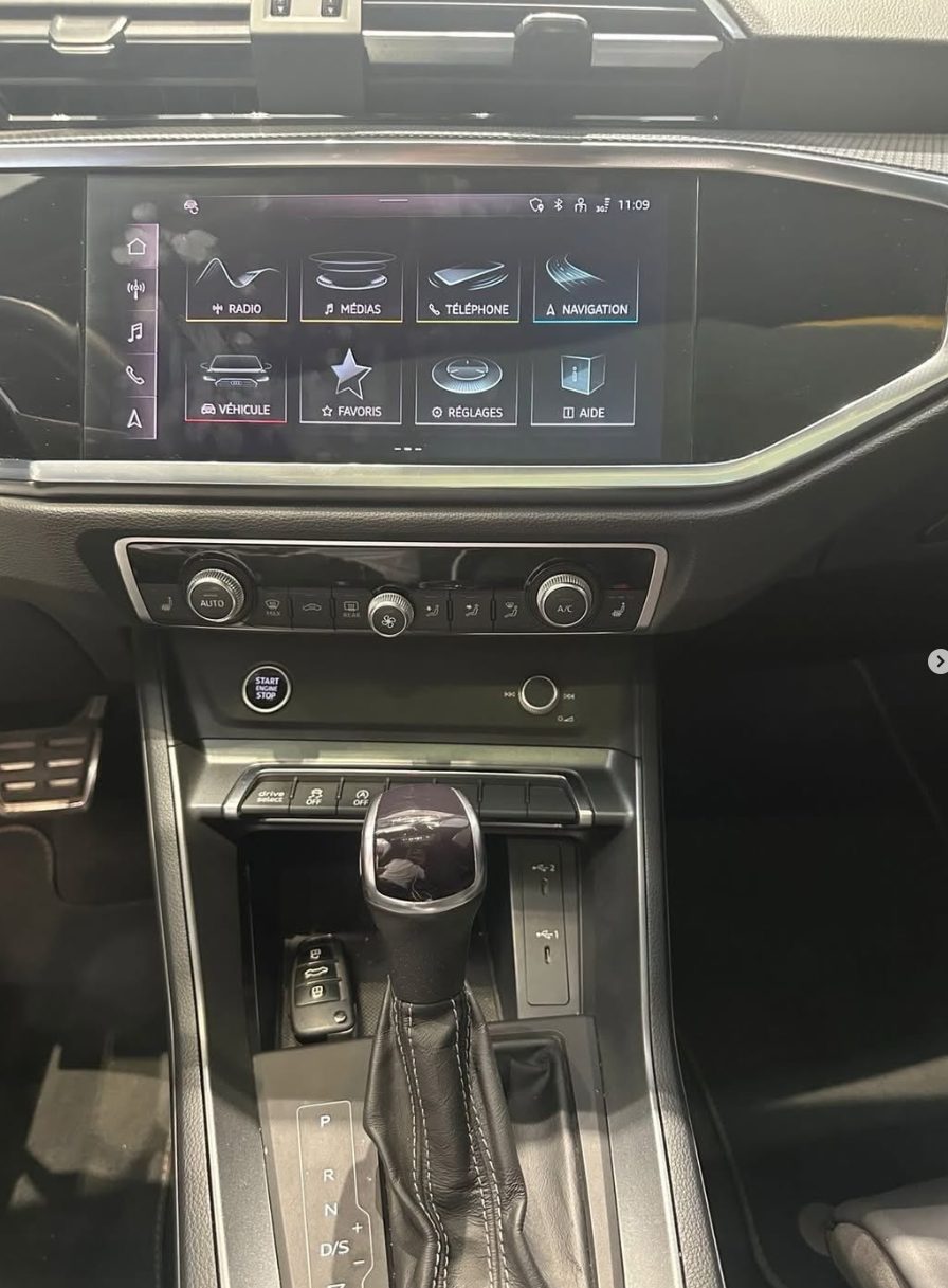 Audi Q3 Sline sportback 2023 — photo 3